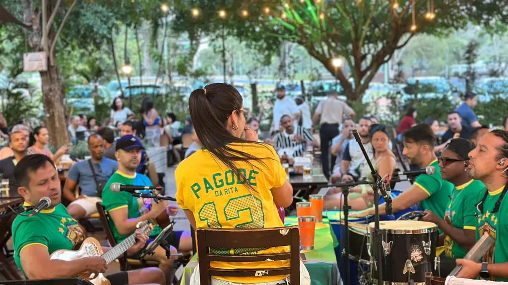 Pagode ao vivo na Asa Norte